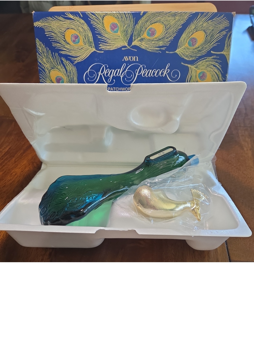 Vintage Avon Regal Peacock Decanter - Picture 6 of 7